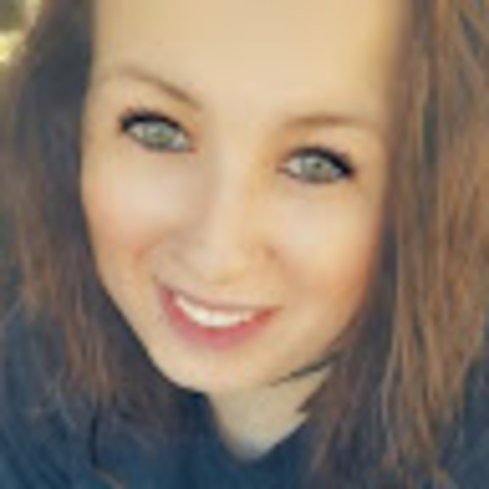 Meet your Posher, Katelyn